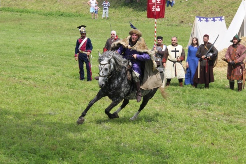 Ля сцен Гальшанскага замка гісторыя ажывае