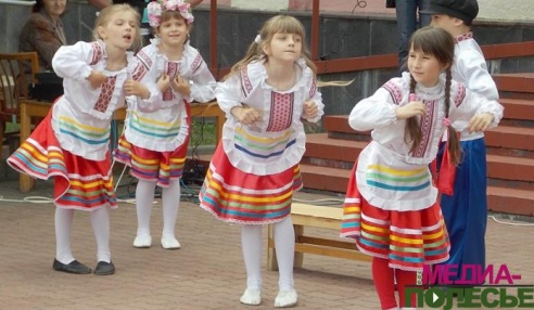 Лето. Радость. Детство: районный праздник для детей