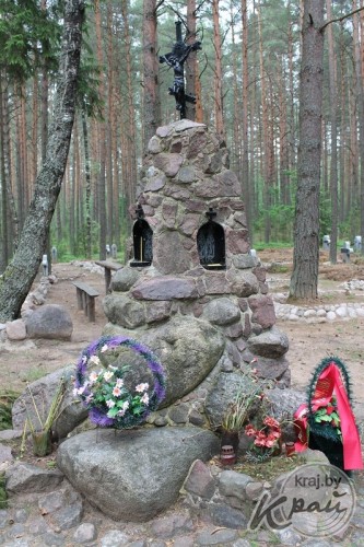 В Забродье Вилейского района идет реконструкция братского лазаретного кладбища времен Первой мировой войны (ФОТО)