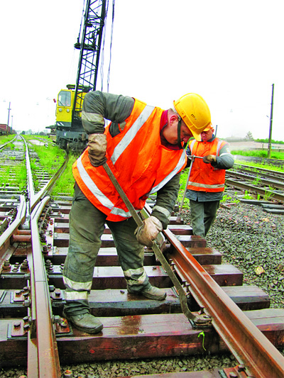 На станции Слуцк обновили стрелочные переводы