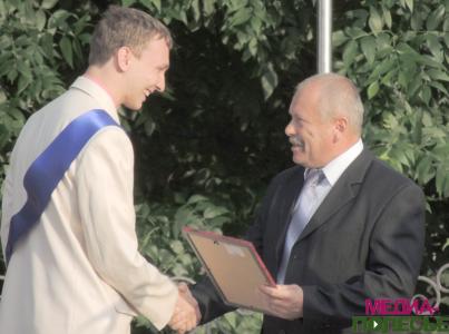 Вальс выпускников звучал над Столином