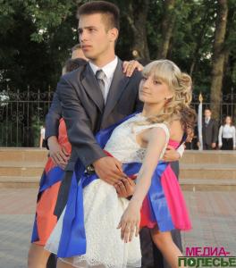 Вальс выпускников звучал над Столином