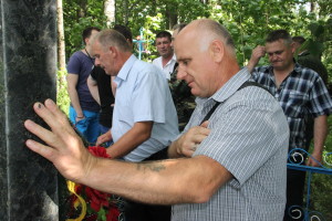 Памяти друга верны