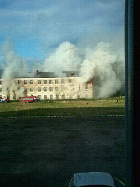 Пожар возле медколлежда Пожар возле медколлежда