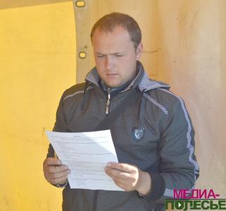 Народное мнение о безопасности движения в Лунинецком районе милиция изучала прямо на перекрёстке