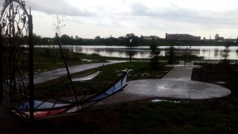 Ураган у Глыбокім: фотаздымкі стыхіі