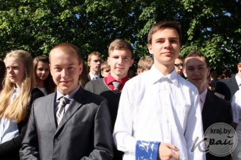 ФОТОФАКТ: 31 мая в Вилейской гимназии «Логос» прозвенел последний звонок