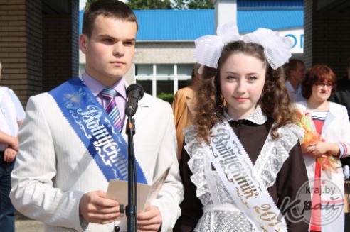 ФОТОФАКТ: 31 мая в Вилейской гимназии «Логос» прозвенел последний звонок
