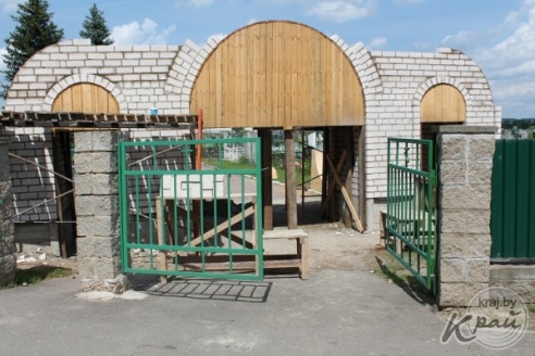 Надвратную часовню-памятник в честь погибших в Первой мировой войне в Вилейке возвели на 60% (ФОТО)