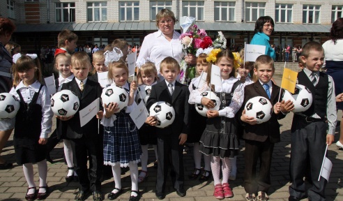 Няхай запомніцца сцяжынка, што ў школу кожны дзень вяла (+фота)