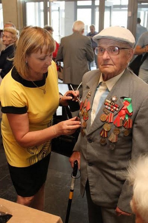 Вручение юбилейных медалей прошло сегодня в Бобруйске