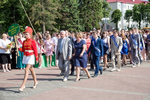 В добрый путь, выпускники! (фото)