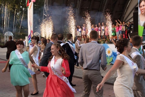 Выпускны вечар у Горках. Заканчэнне фотарэпартажу