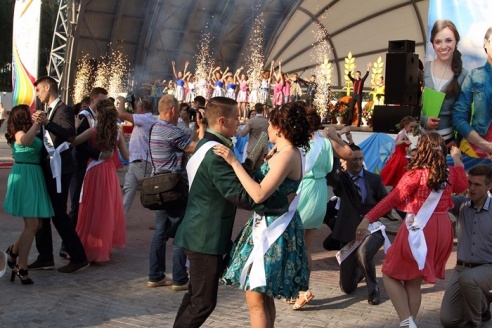 Выпускны вечар у Горках. Заканчэнне фотарэпартажу