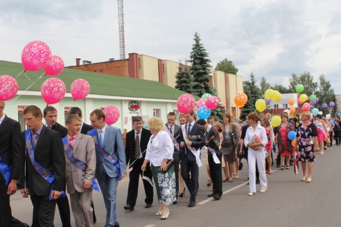 Парад выпускников-2014 в Лиозно
