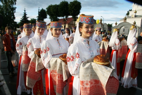 На пастаўскім фестывалі ўсіх сардэчна сустракалі (+фота)