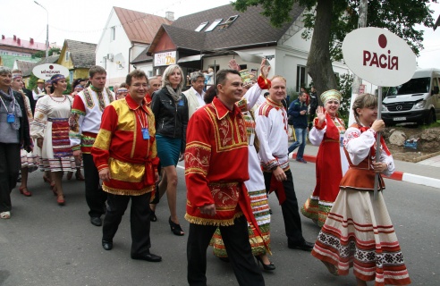На пастаўскім фестывалі ўсіх сардэчна сустракалі (+фота)