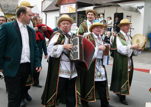 На пастаўскім фестывалі ўсіх сардэчна сустракалі (+фота)