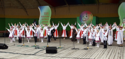 На пастаўскім фестывалі ўсіх сардэчна сустракалі (+фота)