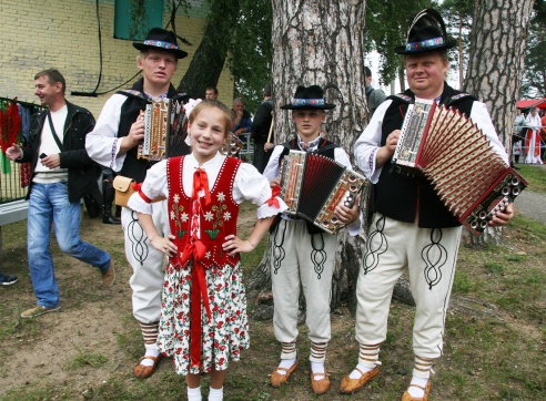 На пастаўскім фестывалі ўсіх сардэчна сустракалі (+фота)