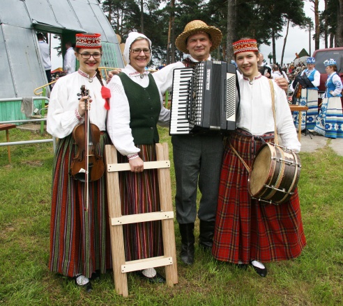 На пастаўскім фестывалі ўсіх сардэчна сустракалі (+фота)
