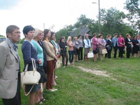 Жыве паэт у памяці людской