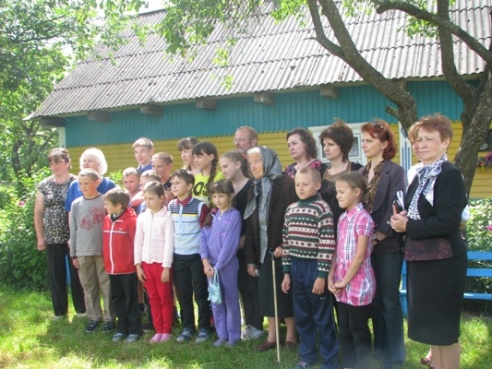 Жыве паэт у памяці людской