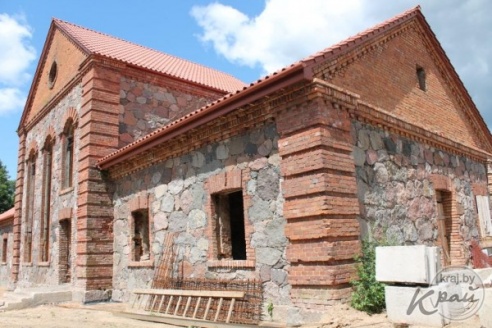 Реставрацию бровара в бывшем имении «Стайки» на Вилейщине планируют завершить в августе (ФОТО)