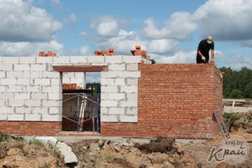 Реставрацию бровара в бывшем имении «Стайки» на Вилейщине планируют завершить в августе (ФОТО)