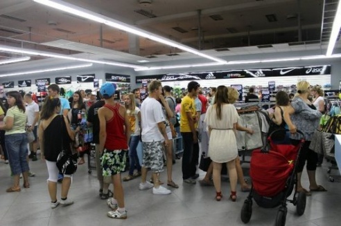 "Ночная распродажа" в фирменных магазинах Columbia и MySport в Пинске