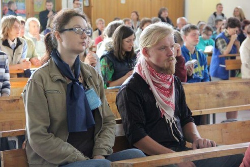 З Баранавіч да Будслава выправілася пешая пілігрымка