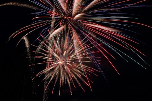 В День города небо в Горках украсил фейерверк