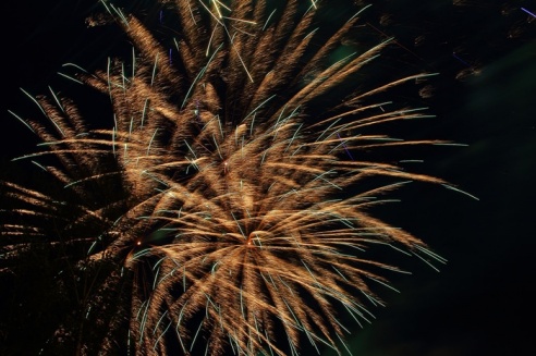 В День города небо в Горках украсил фейерверк