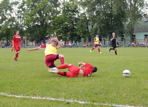 Цементник на своем поле разгромил ФК Новогрудок (фото, видео)