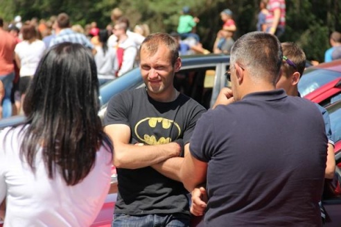 Под Барановичами прошли гонки автомобилей