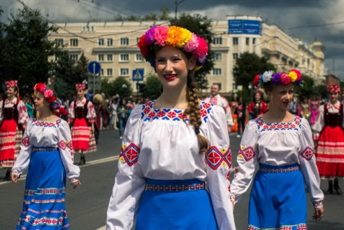 В Могилёве в День города прошло театрализованное шествие