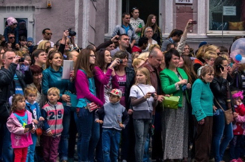 В Могилёве в День города прошло театрализованное шествие