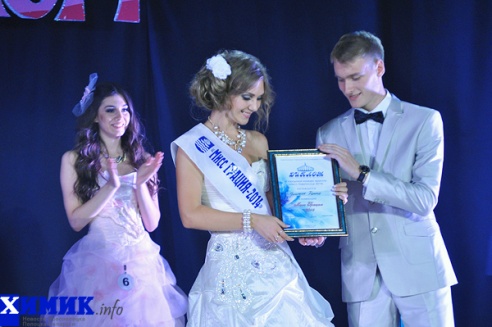 Мисс Новополоцк стала 16-летняя школьница (+ фото финала)