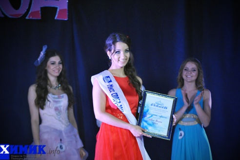 Мисс Новополоцк стала 16-летняя школьница (+ фото финала)