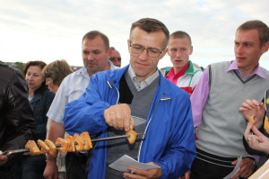 КТО В РАБОТЕ УСПЕШЕН,ТОТ И В СПОРТЕ СИЛЕН! КТО В РАБОТЕ УСПЕШЕН,ТОТ И В СПОРТЕ СИЛЕН!