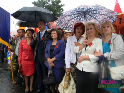 Июль. Независимость. Праздник под зонтом Июль. Независимость. Праздник под зонтом