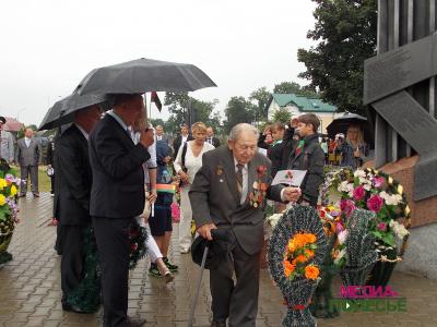 Июль. Независимость. Праздник под зонтом Июль. Независимость. Праздник под зонтом