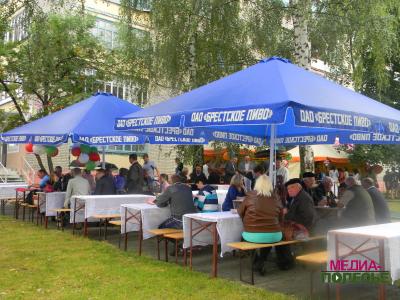 Июль. Независимость. Праздник под зонтом Июль. Независимость. Праздник под зонтом