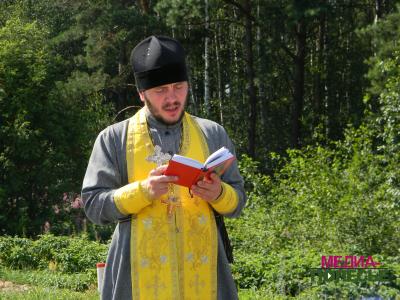 В Лунинецком районе освятили опасные участки дорог В Лунинецком районе освятили опасные участки дорог