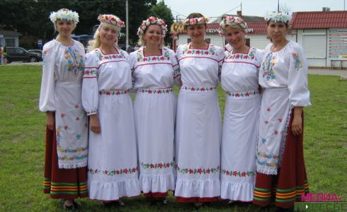 Юбілей адзначае «Ярок»