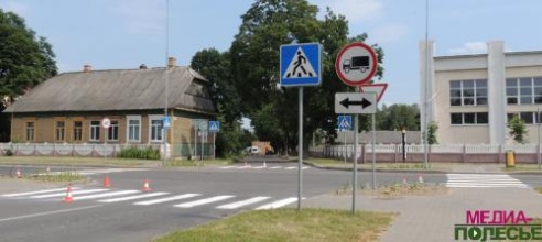 Около 2.000 флажков украсят райцентр в День Независимости