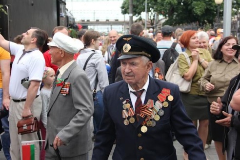 В Барановичах проехал поезд Победы на паровозной тяге