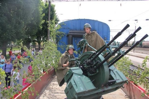 В Барановичах проехал поезд Победы на паровозной тяге