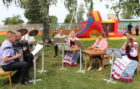 День Независимости в Лиозно