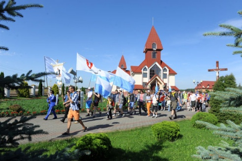 Пешая пилигримка в Будслав стартовала из Жодино